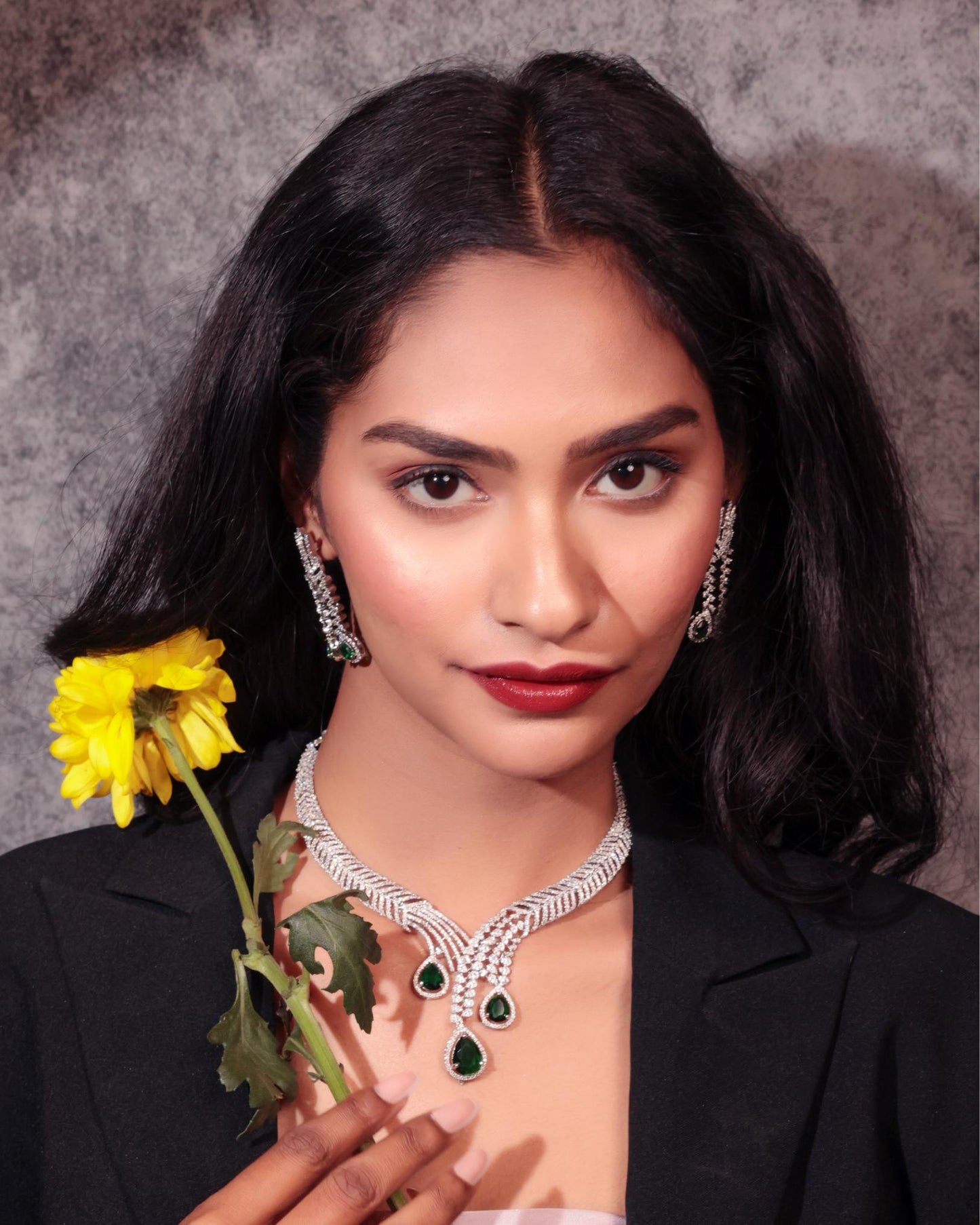 Elegant Diamond & Emerald Draped Necklace