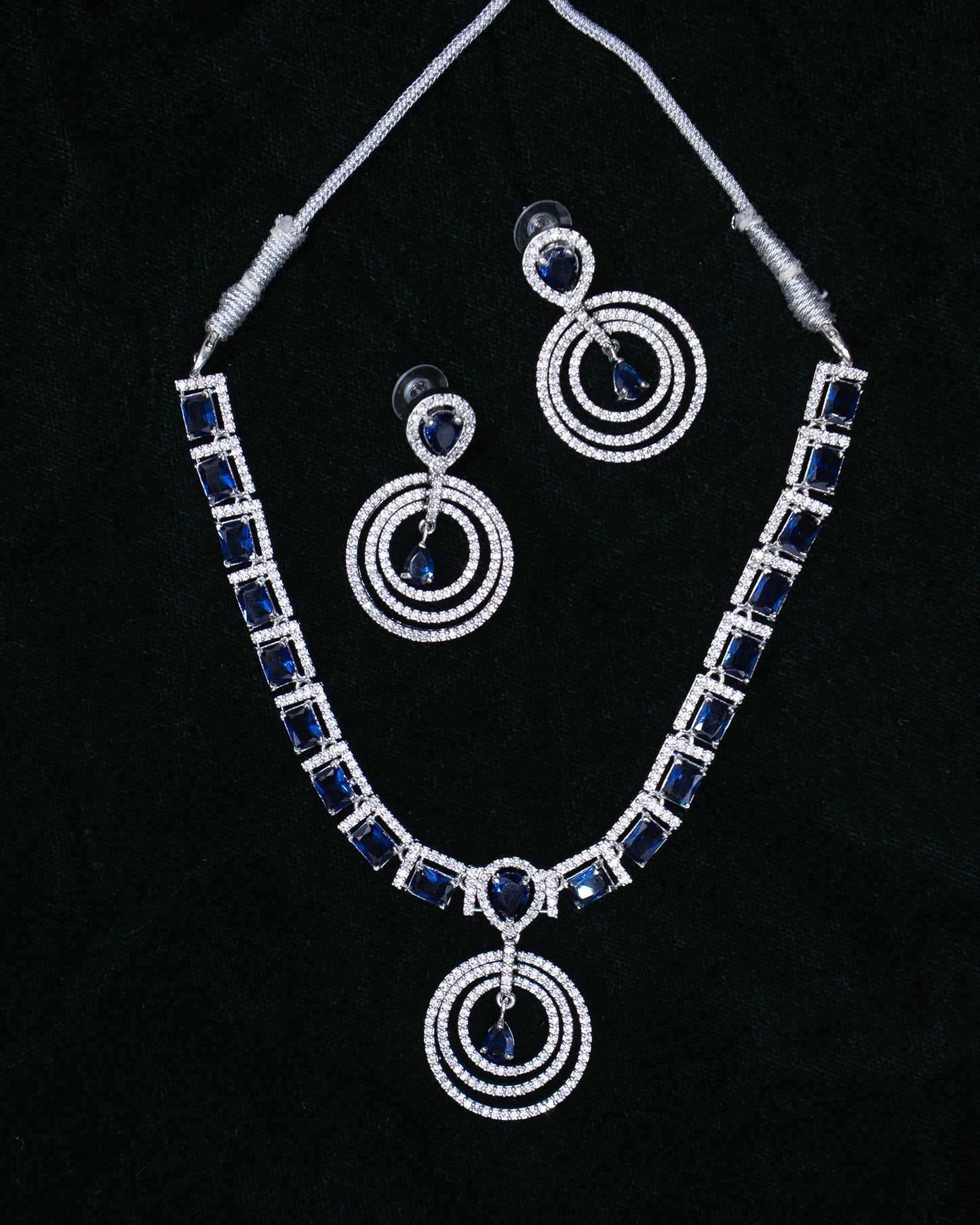AD Necklace Set β Elegant Simplicity with a Statement Pendant πβ¨