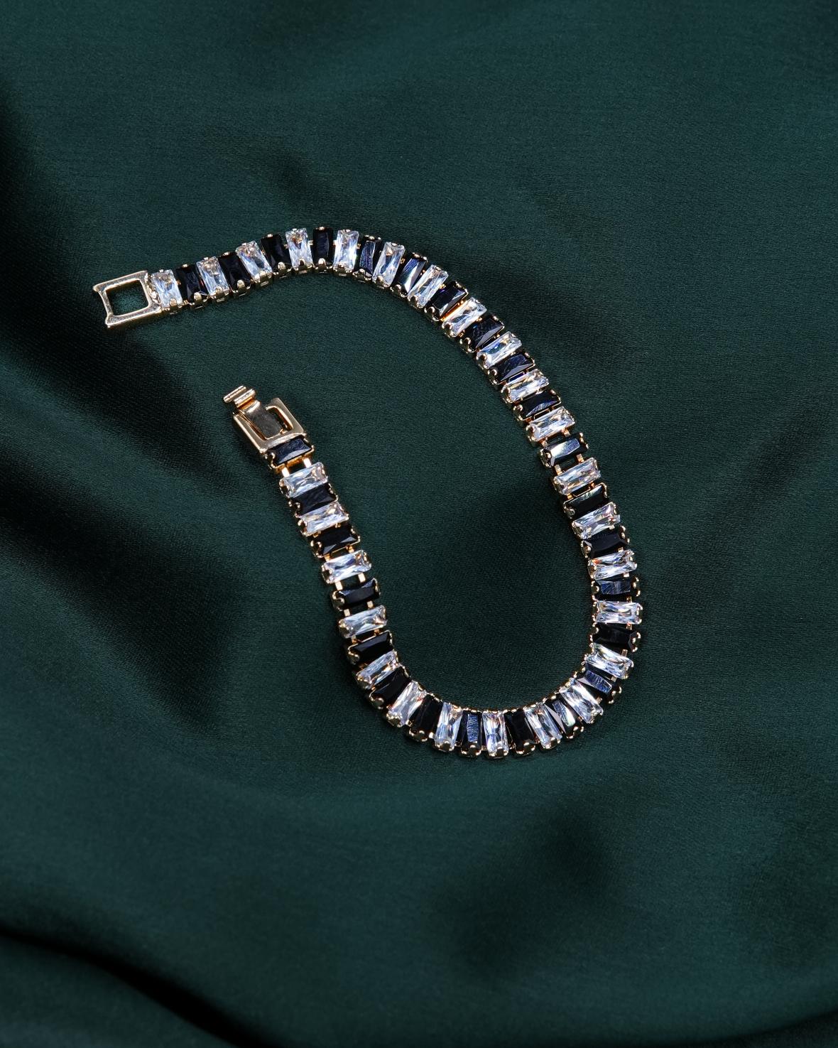 Black Stone Cut Bracelet β Bold & Elegant