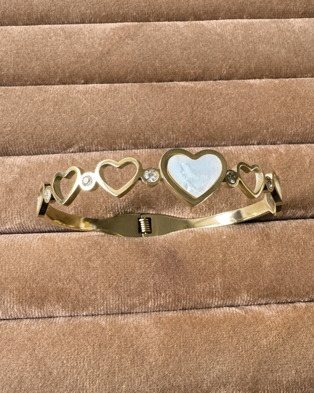 Multi Hearts Pattern Anti-Tarnish Bracelet