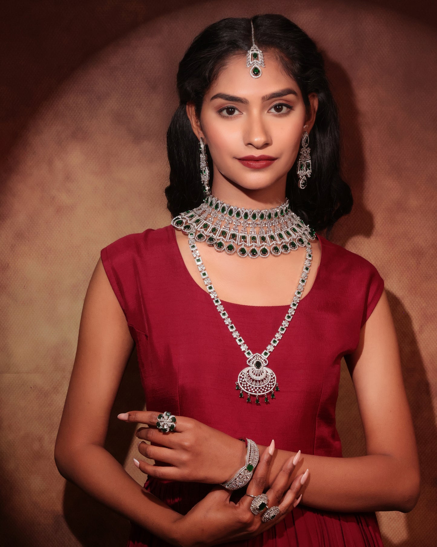 Regal Emerald Bridal Choker Set