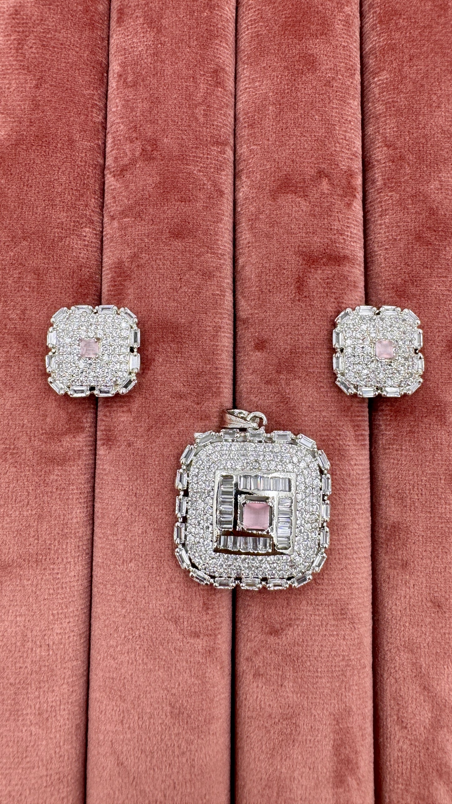 Blush Royale Pendant Set