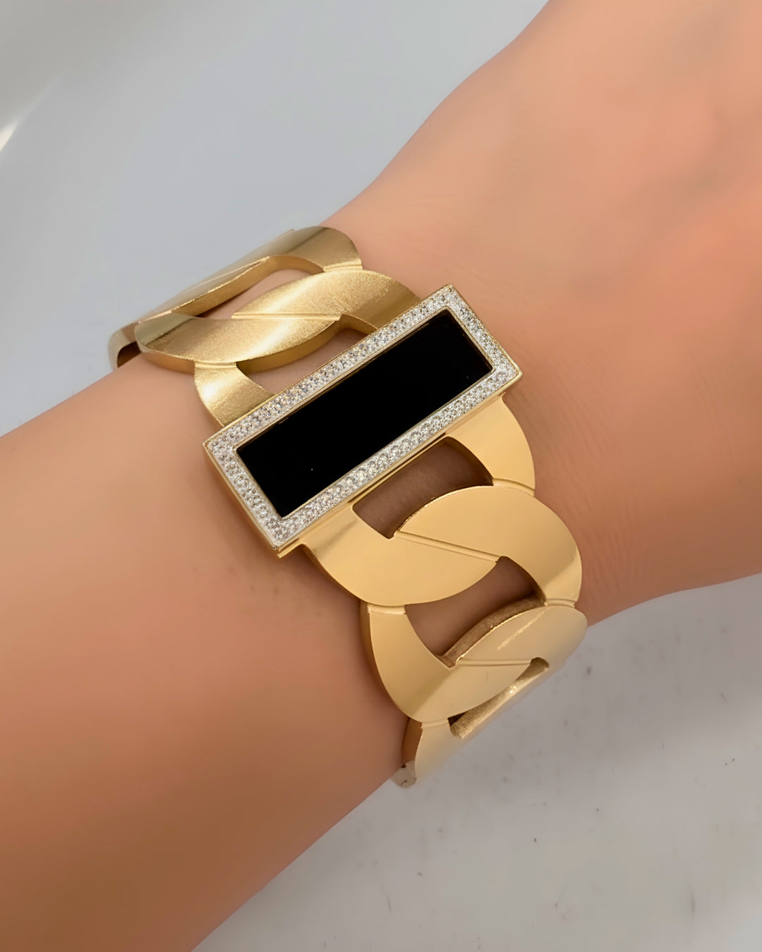 Kont Pattern Anti-Tarnish Bracelet