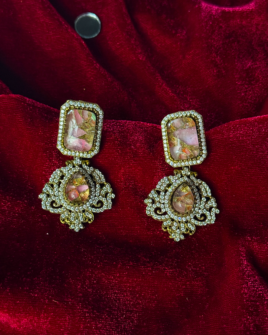 Mehndi Green Firestone & Moissanite Pearl String Choker Set