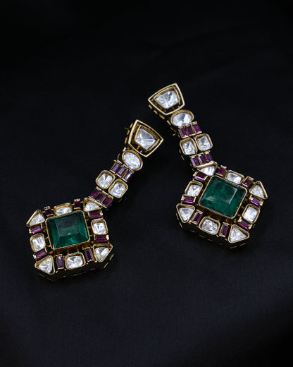 Tayani Kundan Necklace – A Regal Symphony of Elegance 💚✨