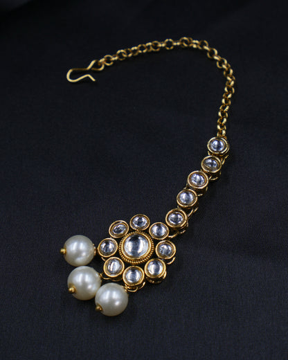 Kundan Necklace Set – A Timeless Ensemble of Royalty ✨💖