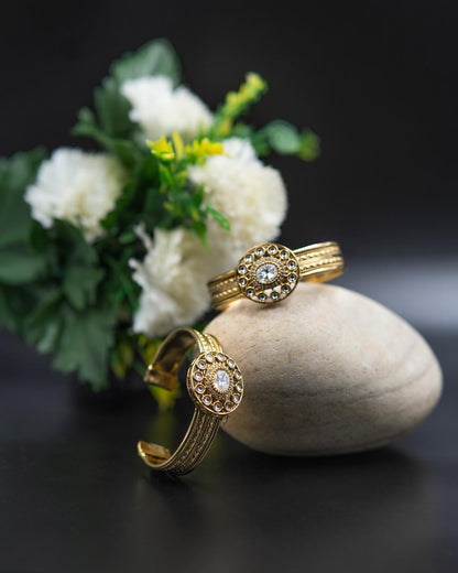 Elegant Adjustable Golden Kundan Bracelet Set – Timeless Royalty