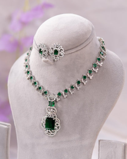 Exquisite Green Emerald AD Necklace – A Timeless Statement