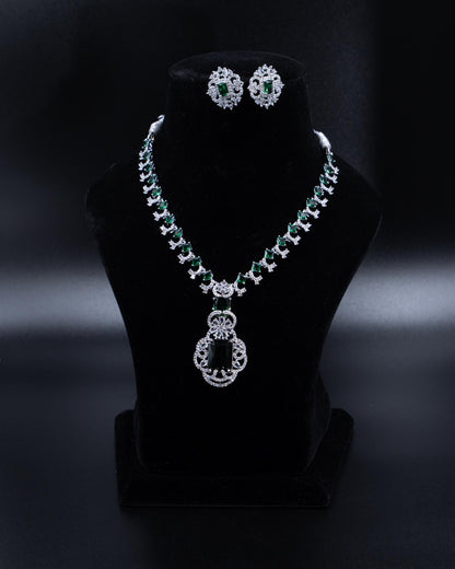 Exquisite Green Emerald AD Necklace – A Timeless Statement