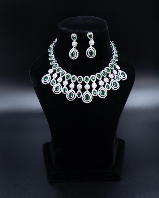 Exquisite Green Emerald AD Necklace – A Timeless Statement