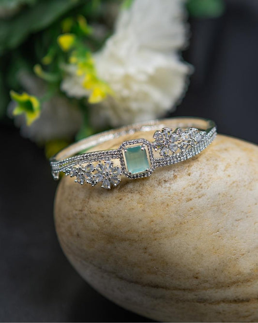 legant AD Bracelet with Aqua Green Stone