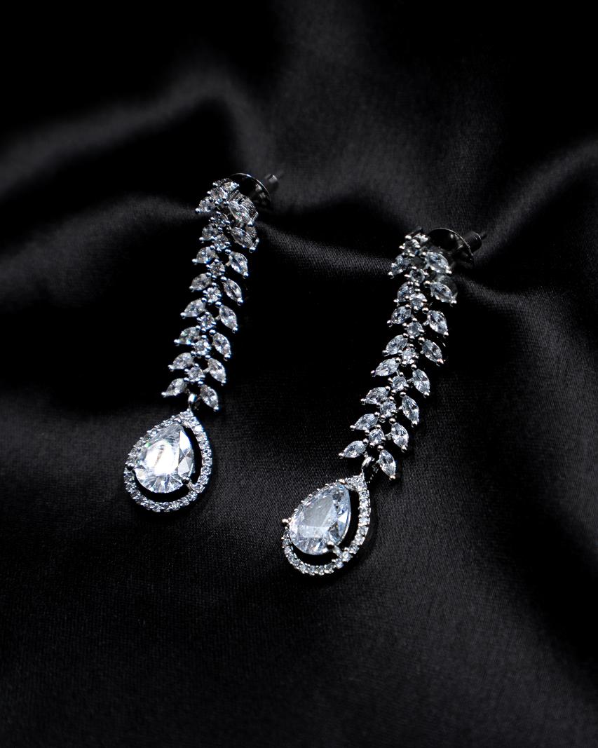 Elegant AD Necklace with Double Drop & Matching Earrings