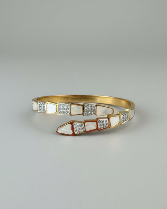 AD White & Gold Anti-Tarnish Bracelet