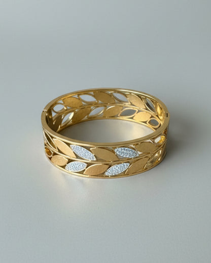 Leaf Pattern Anti-Tarnish Bracelet