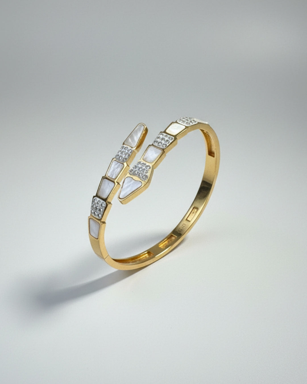 AD White & Gold Anti-Tarnish Bracelet