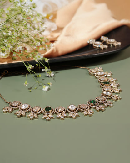 Regal Radiance – The Ultimate Kundan & Emerald Necklace Set!