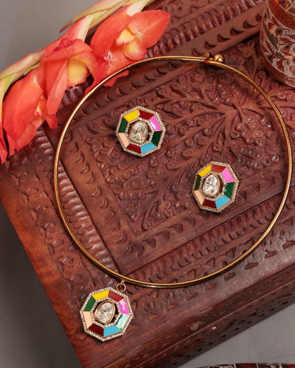 Vibrant Elegance – Hasli Necklace with Meenakari & Kundan Work