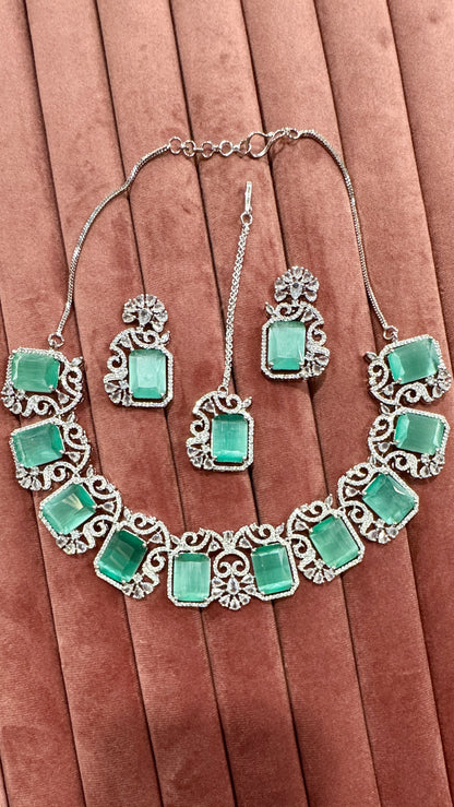 Royal Blue Majesty Necklace Set