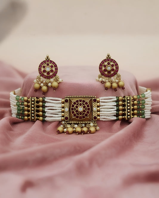 Antique Pearl Strand Choker with Rani Stone Work