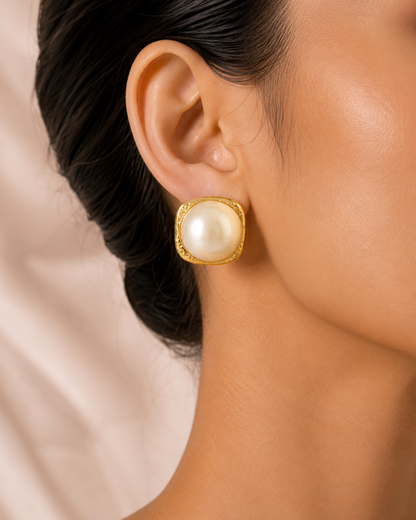 Pearl Glow Statement Stud Earrings