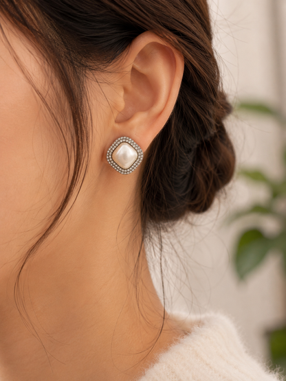 Vintage Pearl Crystal Stud Earrings