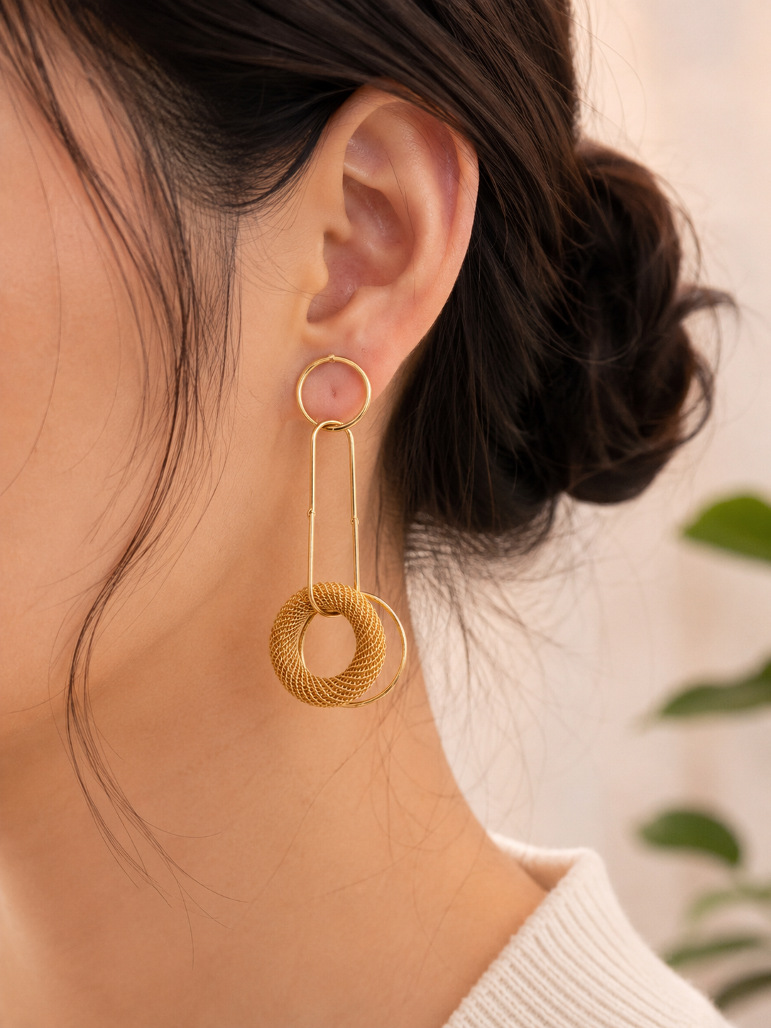 Golden Orbit Mesh Drop Earrings